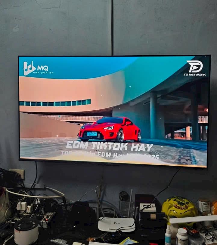 Tivi xiaomi A 75 inch nội địa 2025 lắp đặt 3